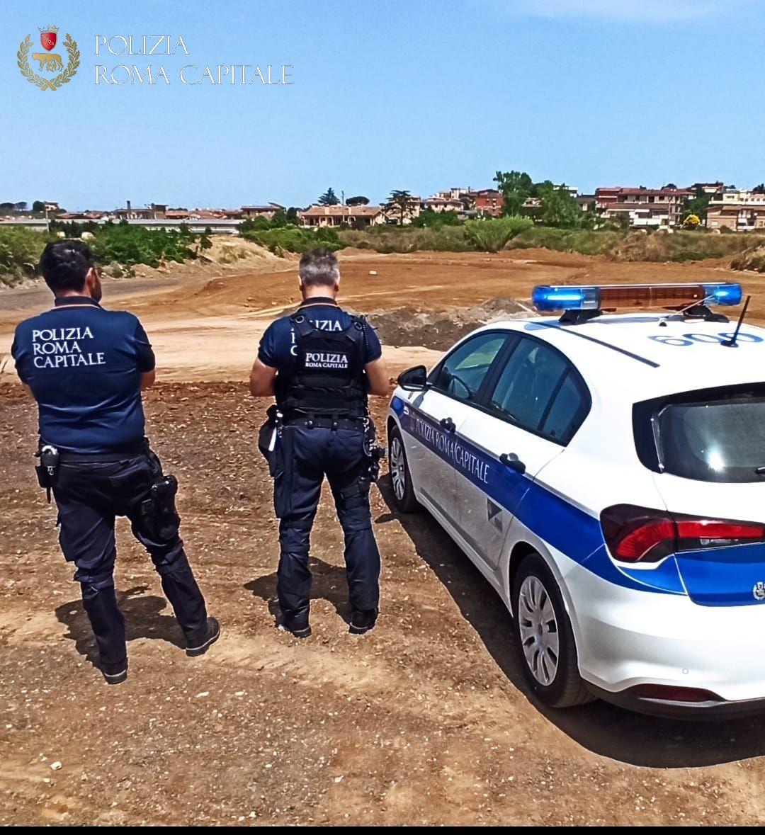 Roma Discarica Abusiva Tonnellate Di Rifiuti Interrati Fondamenta