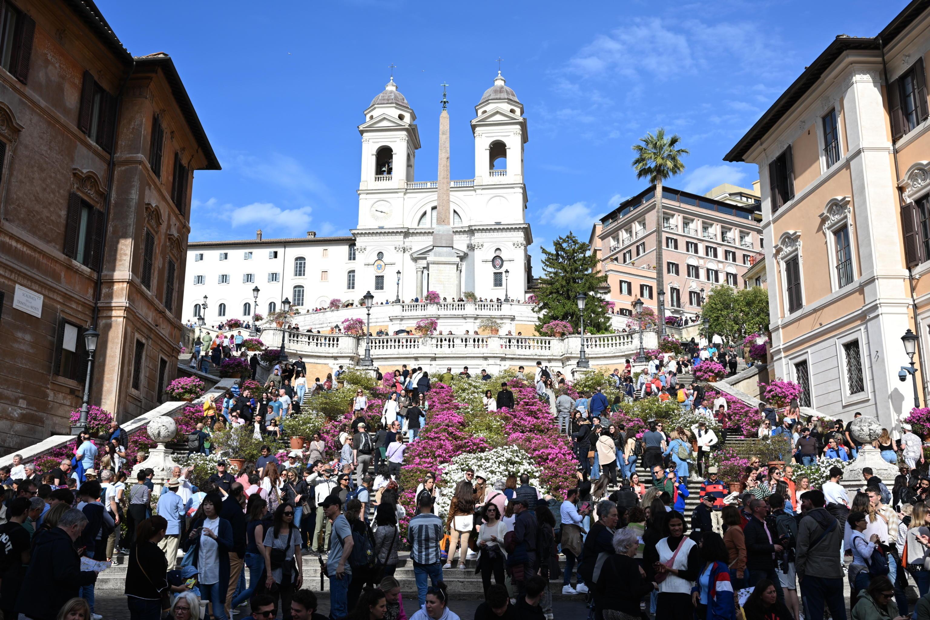 Roma Sovrintendenza dice no a cancellata su scalinata di Trinità dei Monti