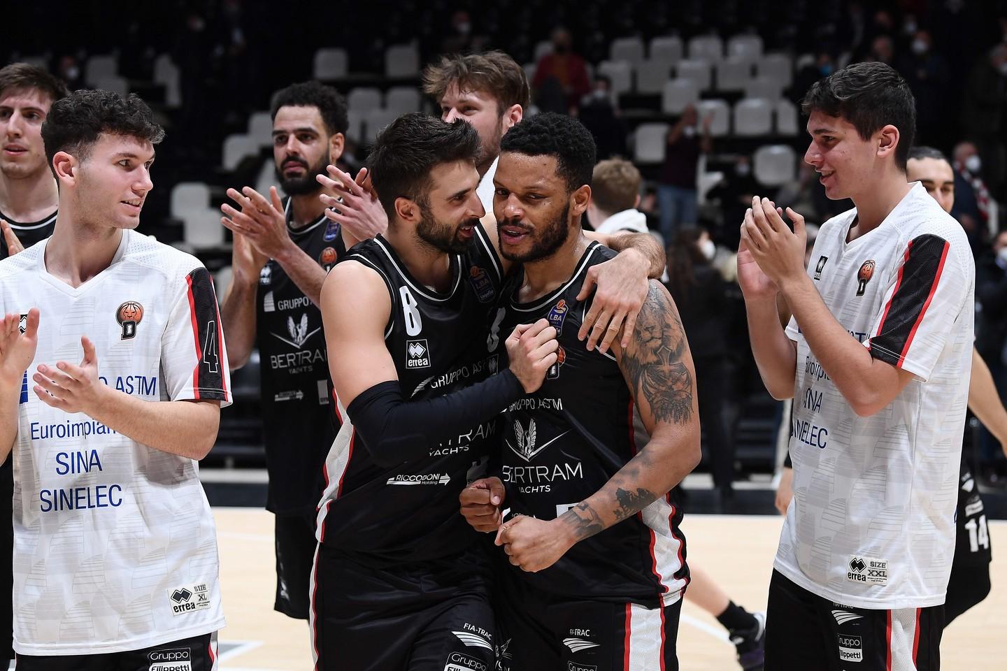 Basket Serie A Tortona Vede Le Final Eight Reggio Emilia Ko