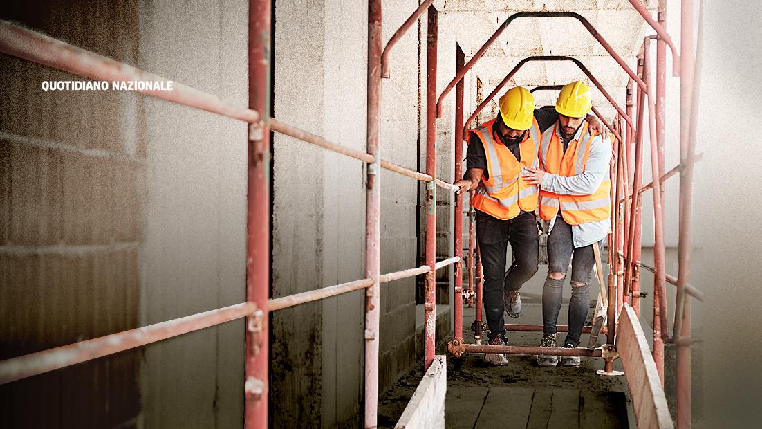 Roma Incidente Sul Lavoro Morto L Operaio Colpito Alla Testa Da Una