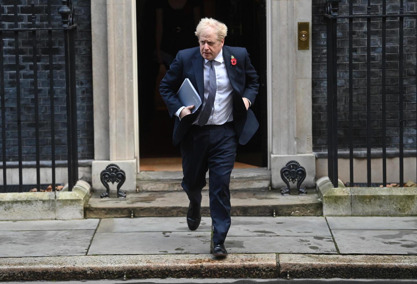 Covid Negli Usa 1 Milione Di Casi In Una Settimana Boris Johnson In