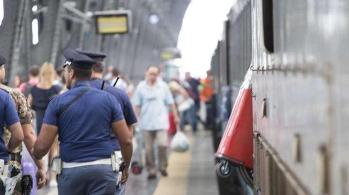 A 9 Anni Cerca Padre E Prende Treno