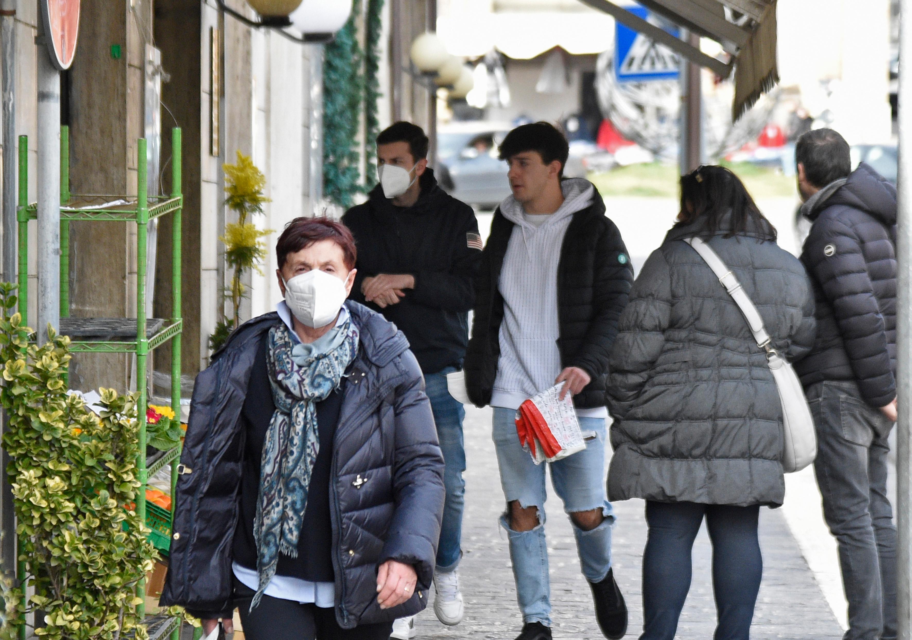 Covid Campania Il Bollettino Oggi Aprile Casi Su I Ricoveri