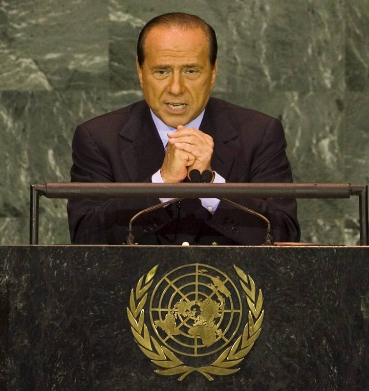 Silvio Berlusconi nel 2005 (Ansa)