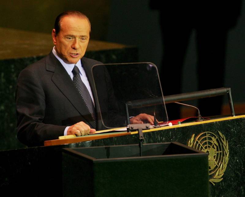 Berlusconi nel 2005 (Ansa)