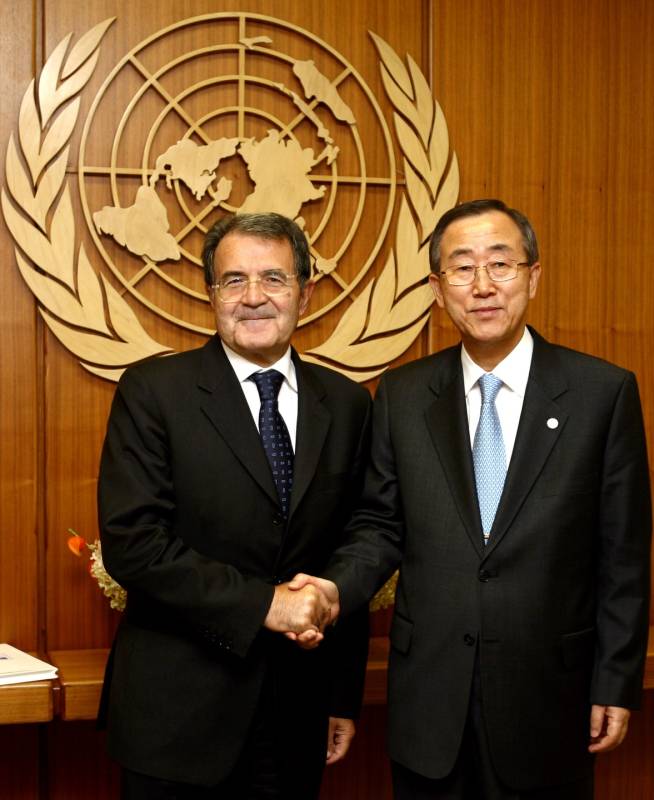 Prodi e Ban Ki-moon nel 2007 (Ana)