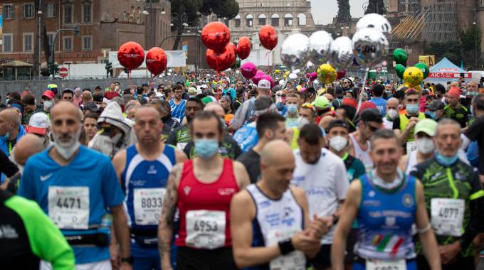 Maratona di Roma più di 11 mila runner Domenica 27 marzo strade