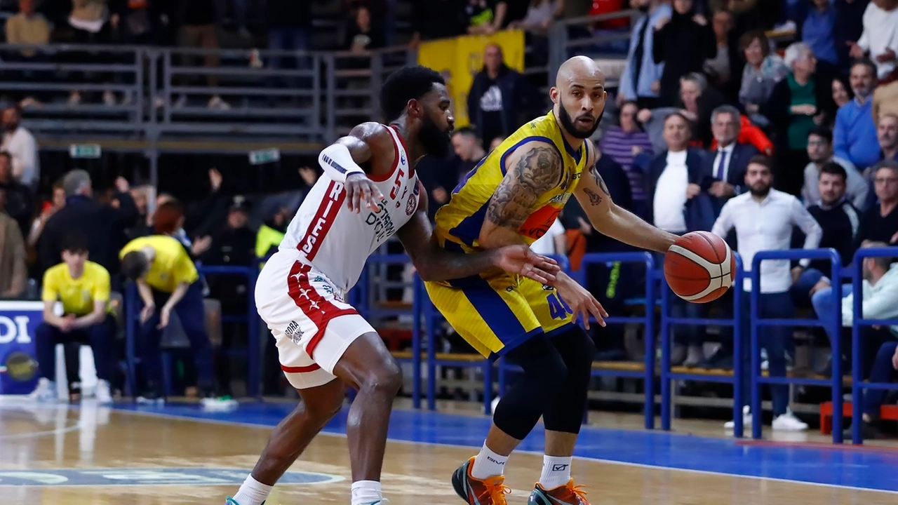 Basket, Serie A: Scafati torna a sorridere, superata Trieste nell’anticipo