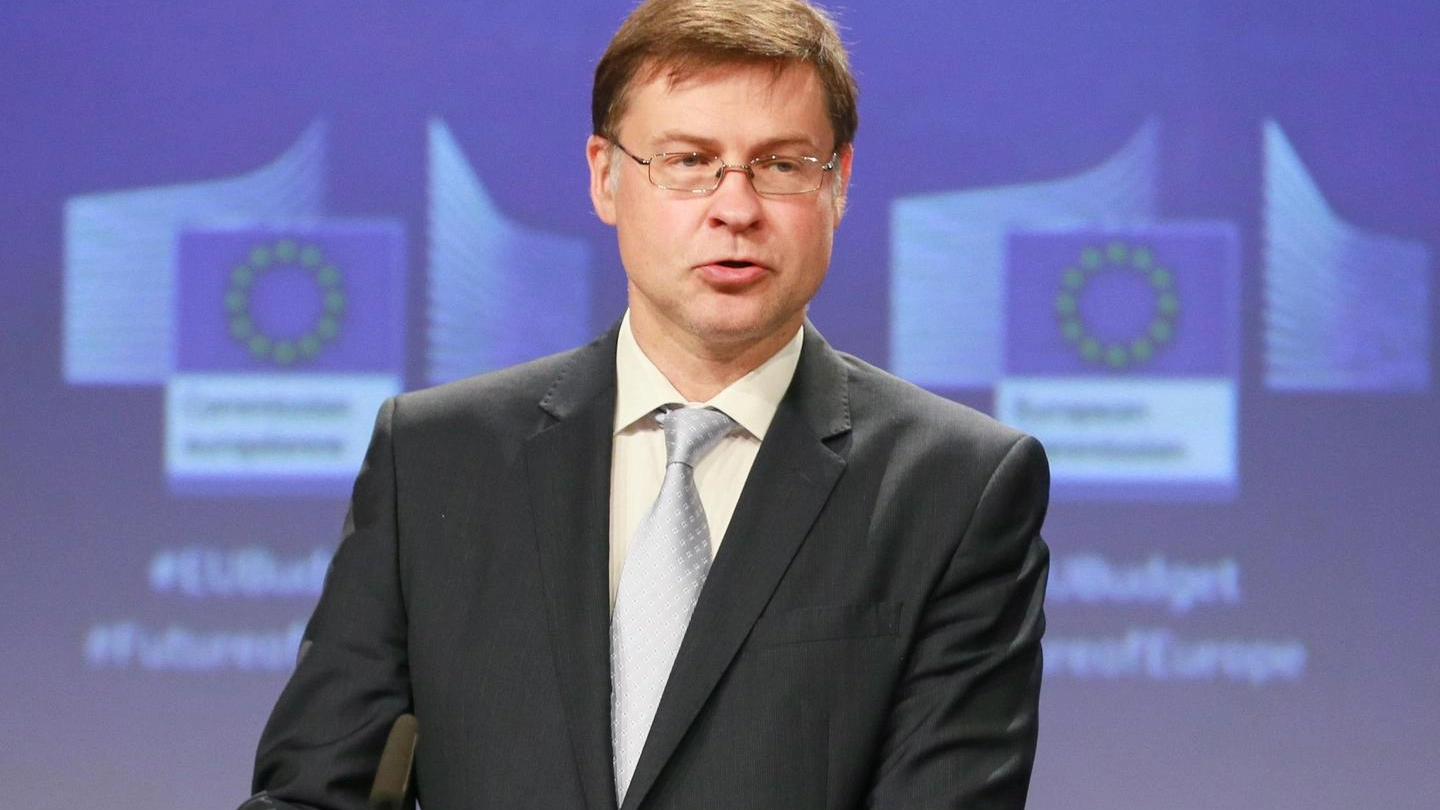 Valdis Dombrovskis, vicepresidente della Commissione Ue (Ansa)