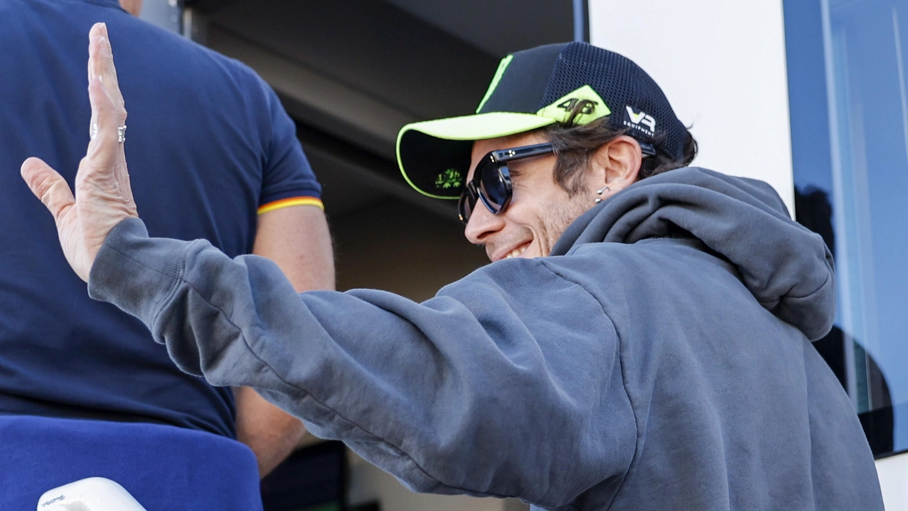 MotoGp, Rossi apre a Yamaha per il Team Mooney: “Mi piacerebbe, ma serve moto competitiva”