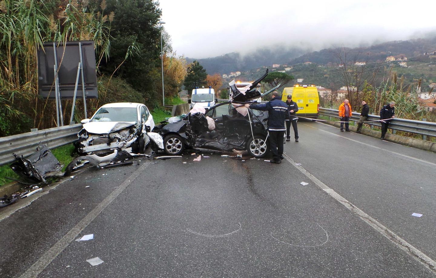 Schianto Frontale, Muore Nell'auto Guidata Dal Figlio Senza Patente