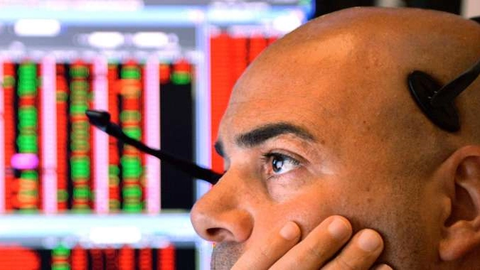 Borsa: Milano accelera, +0,91%