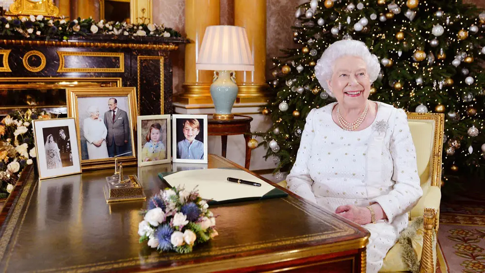 Il pranzo di Natale della Regina Elisabetta. Cosa mangia la Royal family