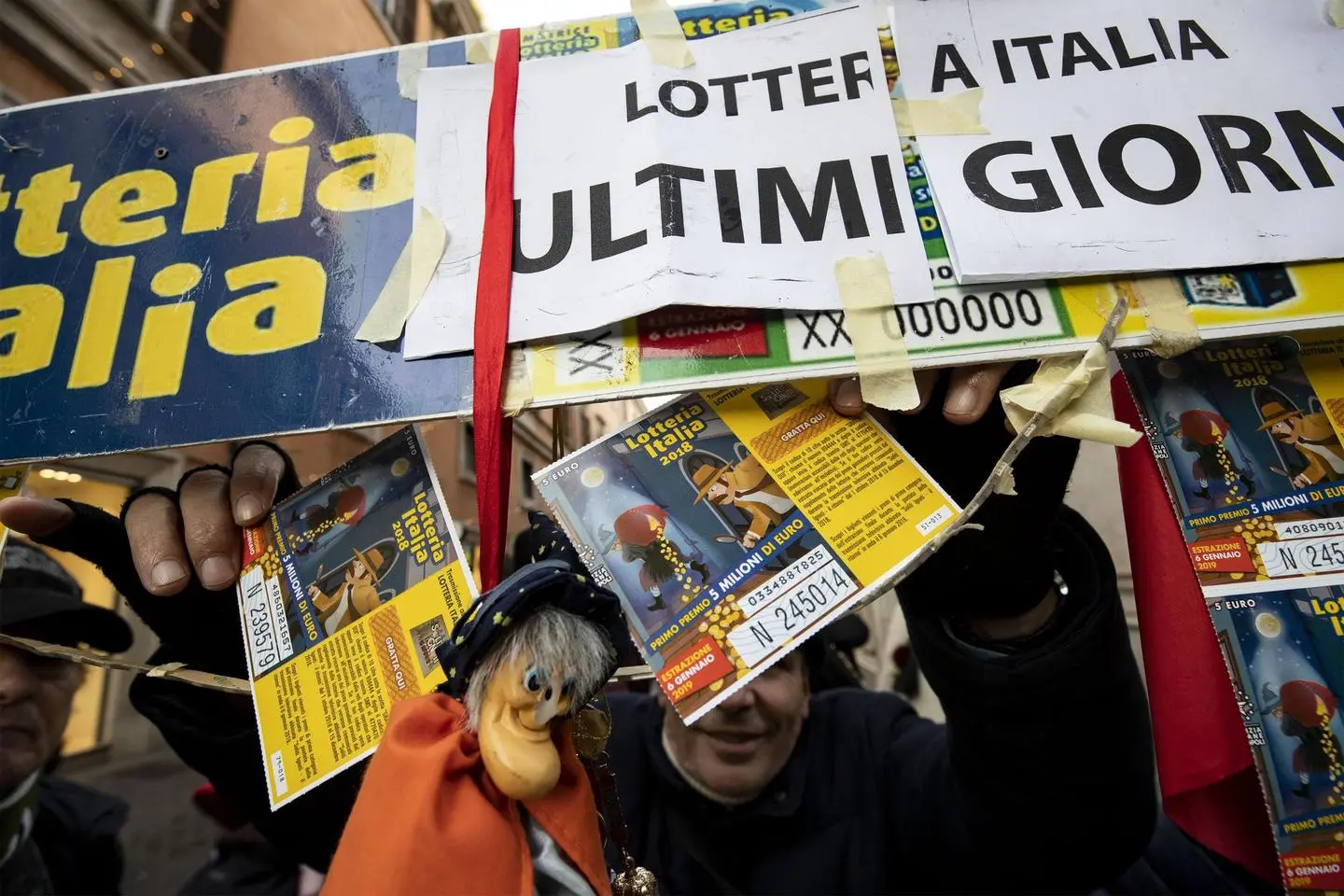 Lotteria Italia, storico flop: venduti solo 4,7 milioni di biglietti. Ecco perché