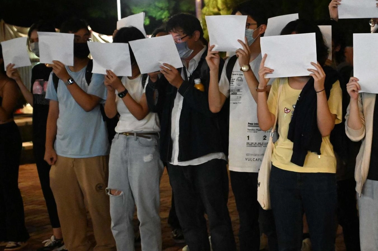 Le proteste contro le autorità cinesi