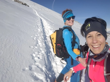 Marmolada, Elisa scampata al crollo: montagna malata. Il senso di colpa davanti al cratere