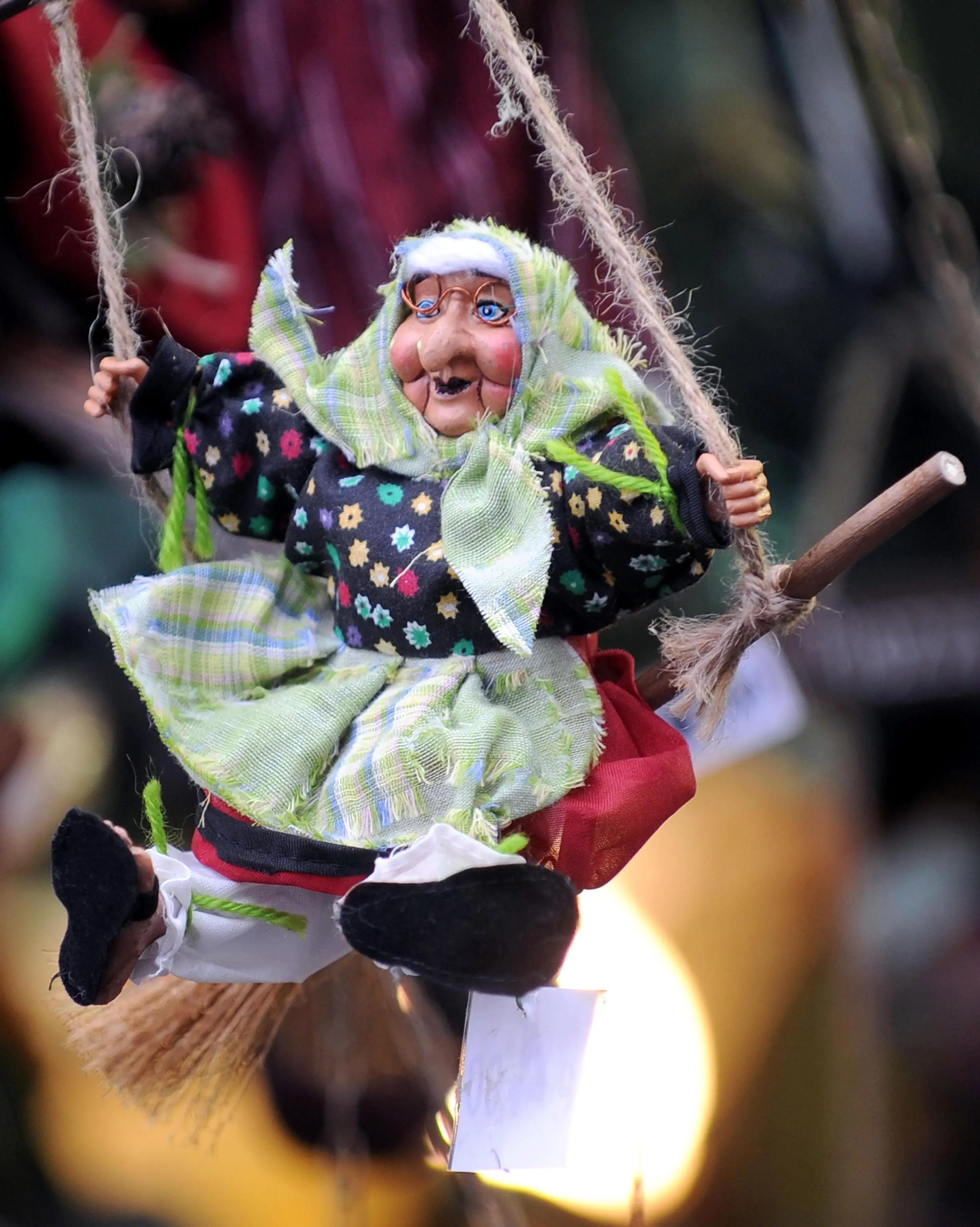 Buona Befana, frasi divertenti e originali per auguri dell'Epifania