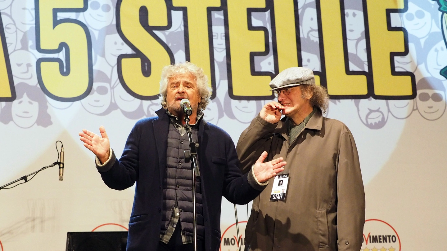 Beppe Grillo e Gianroberto Casaleggio a Imola (LaPresse)