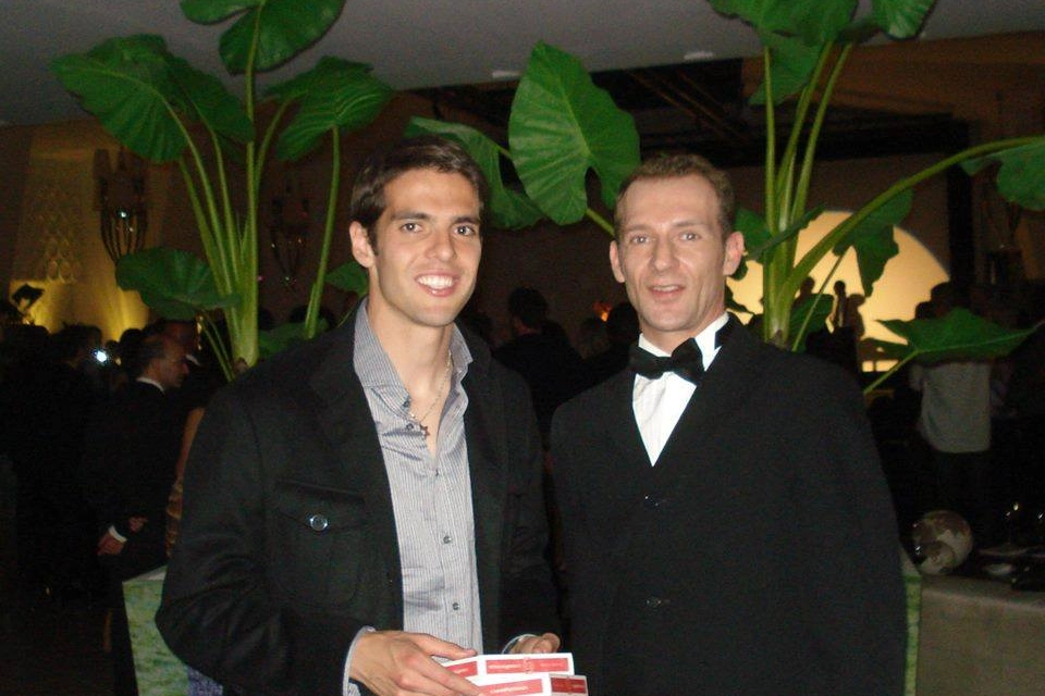 Melani con il pallone d'oro Kakà