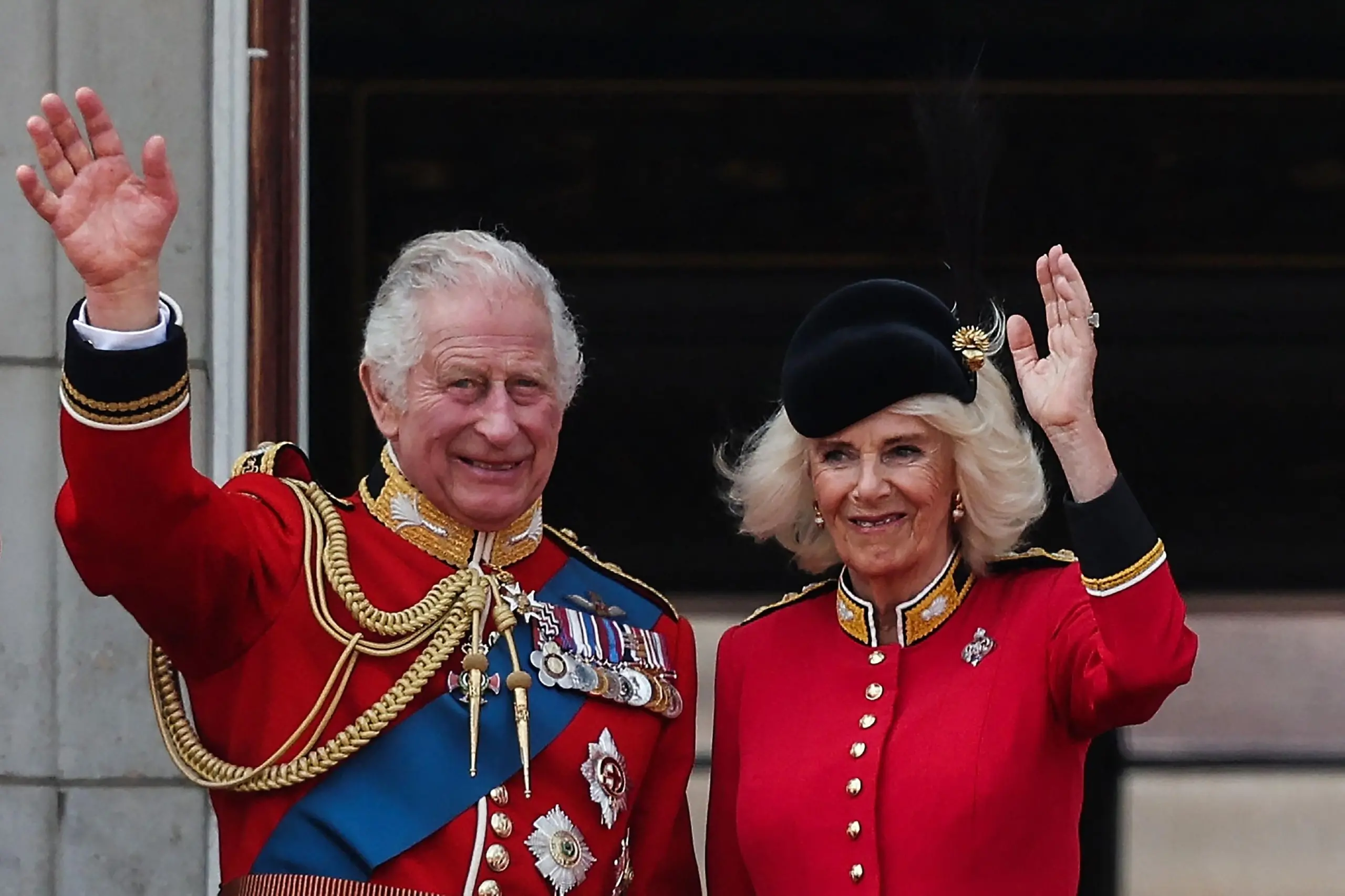 Royal Family, i cani che ‘fiutano’ le malattie ricevuti a corte da Camilla