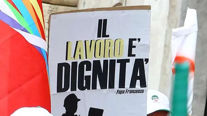 Lavoro: -1% occupazione grandi imprese