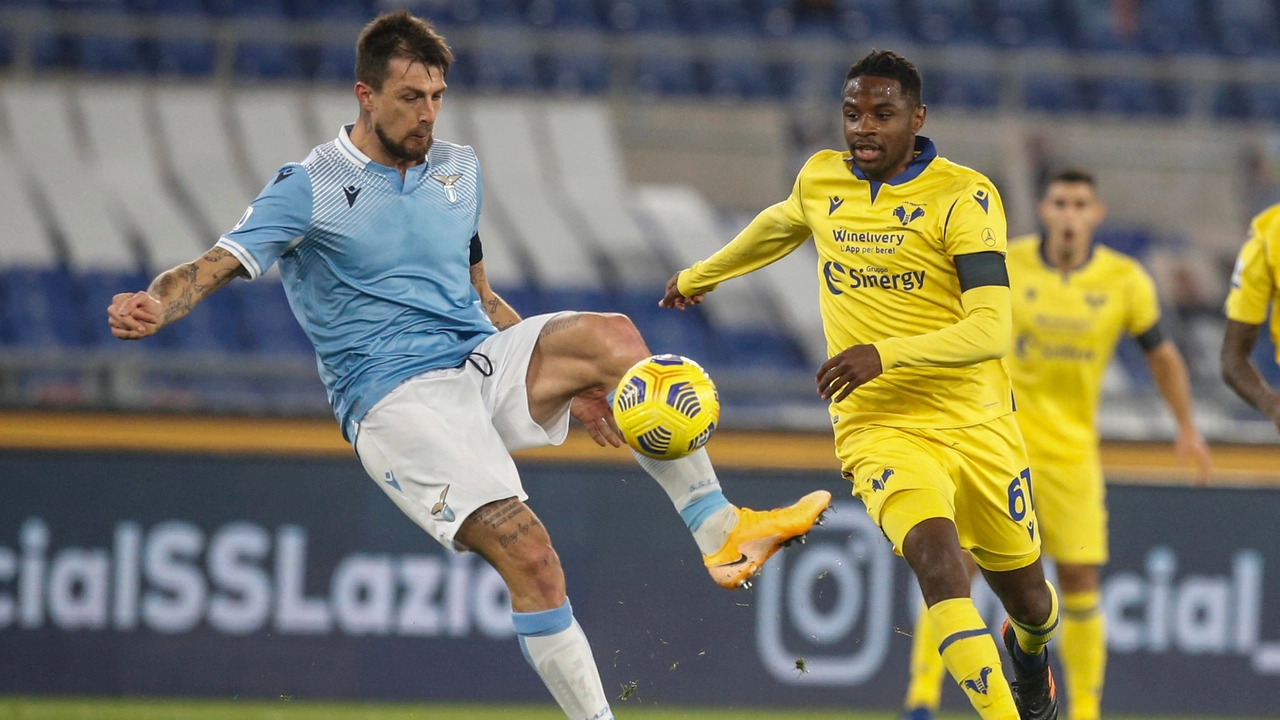 Francesco Acerbi contro il Verona