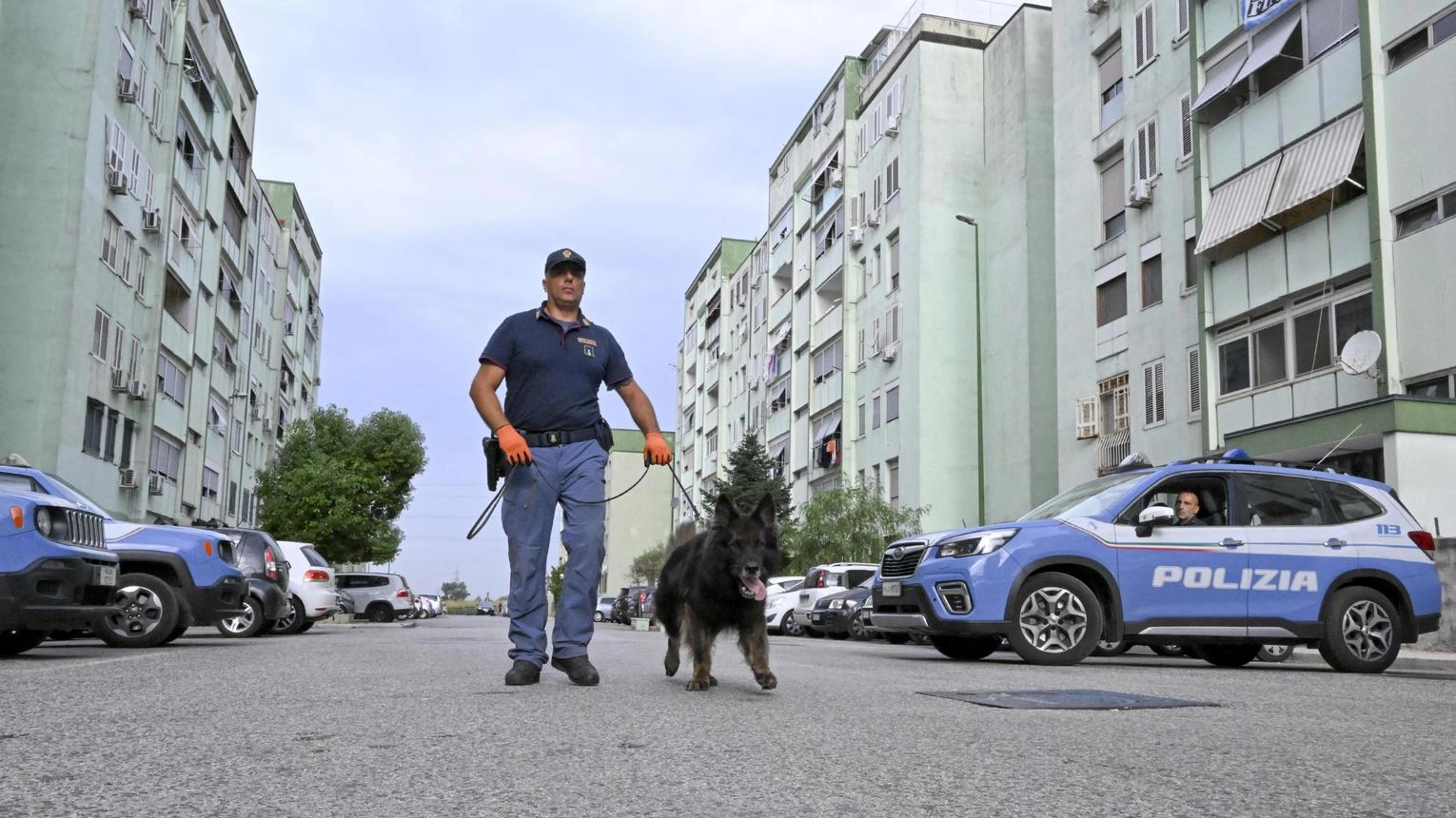 Il branco di Caivano. Arrestati nove ragazzini. C’è anche il fidanzato di una delle due cuginette