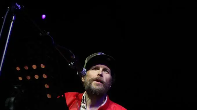 Jovanotti e U2 guidano schiera strenne