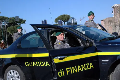 Foggia, reati contro la pubblica amministrazione. Arrestato sindaco leghista di Apricena