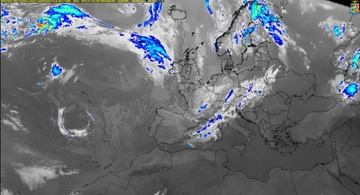 Meteo, il ciclone Circe piomba sull’Italia. Le aree a rischio fenomeni estremi. Allerta arancione in Lombardia e Veneto