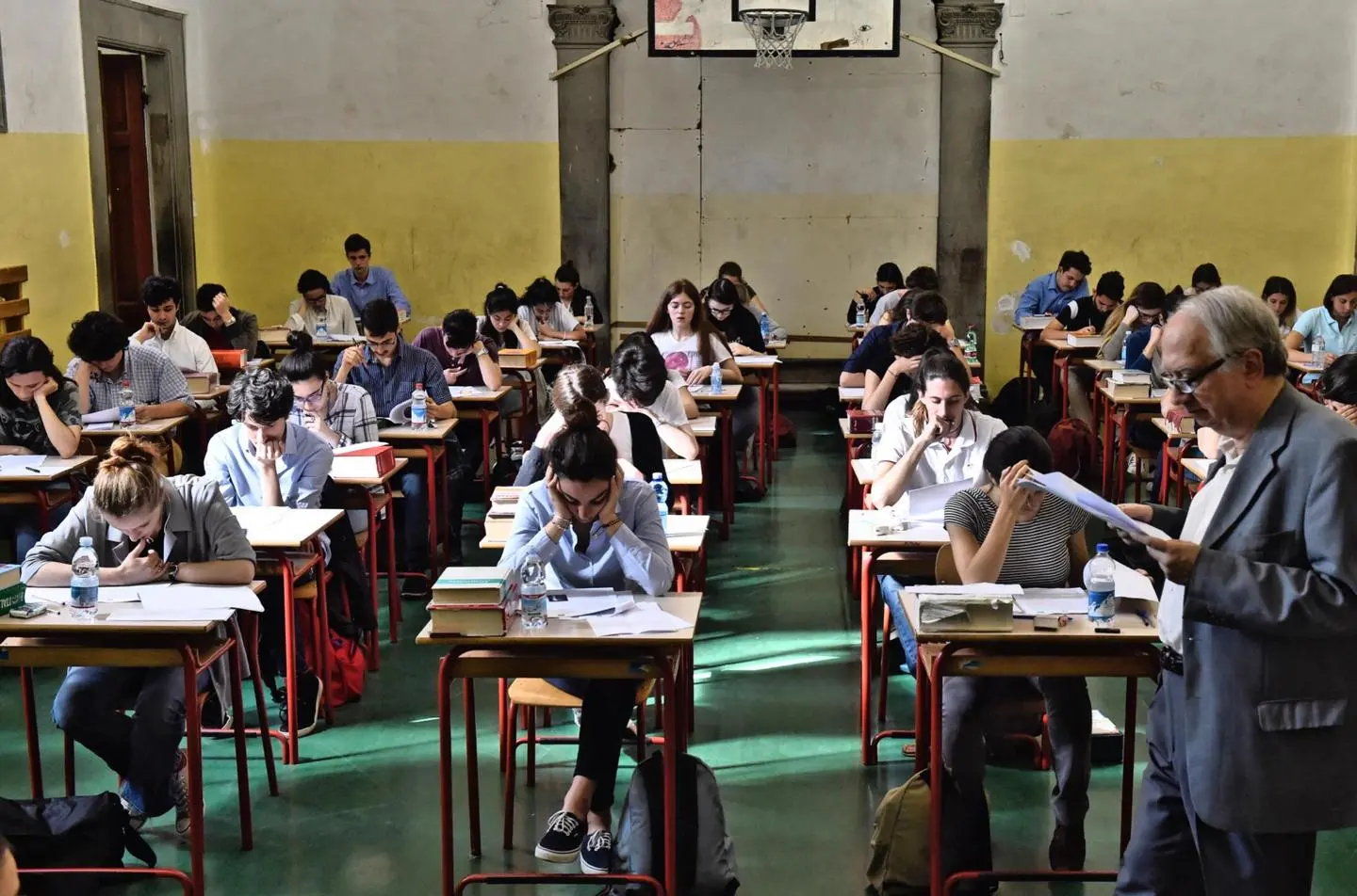 Maturità 2018, terza prova conclusa. Gli studenti: "Un parto"