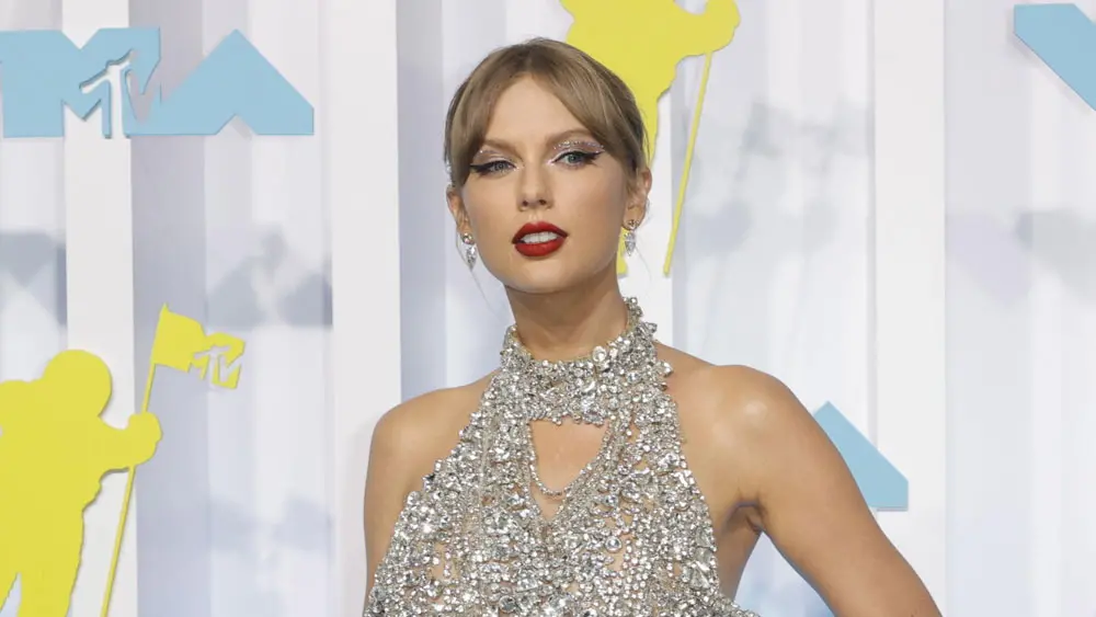 Taylor Swift, nuovo record: la top 10 di Billboard è tutta sua