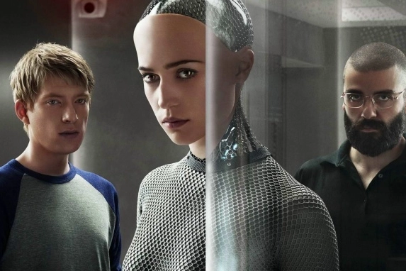 Il film “Ex Machina“ (2015)