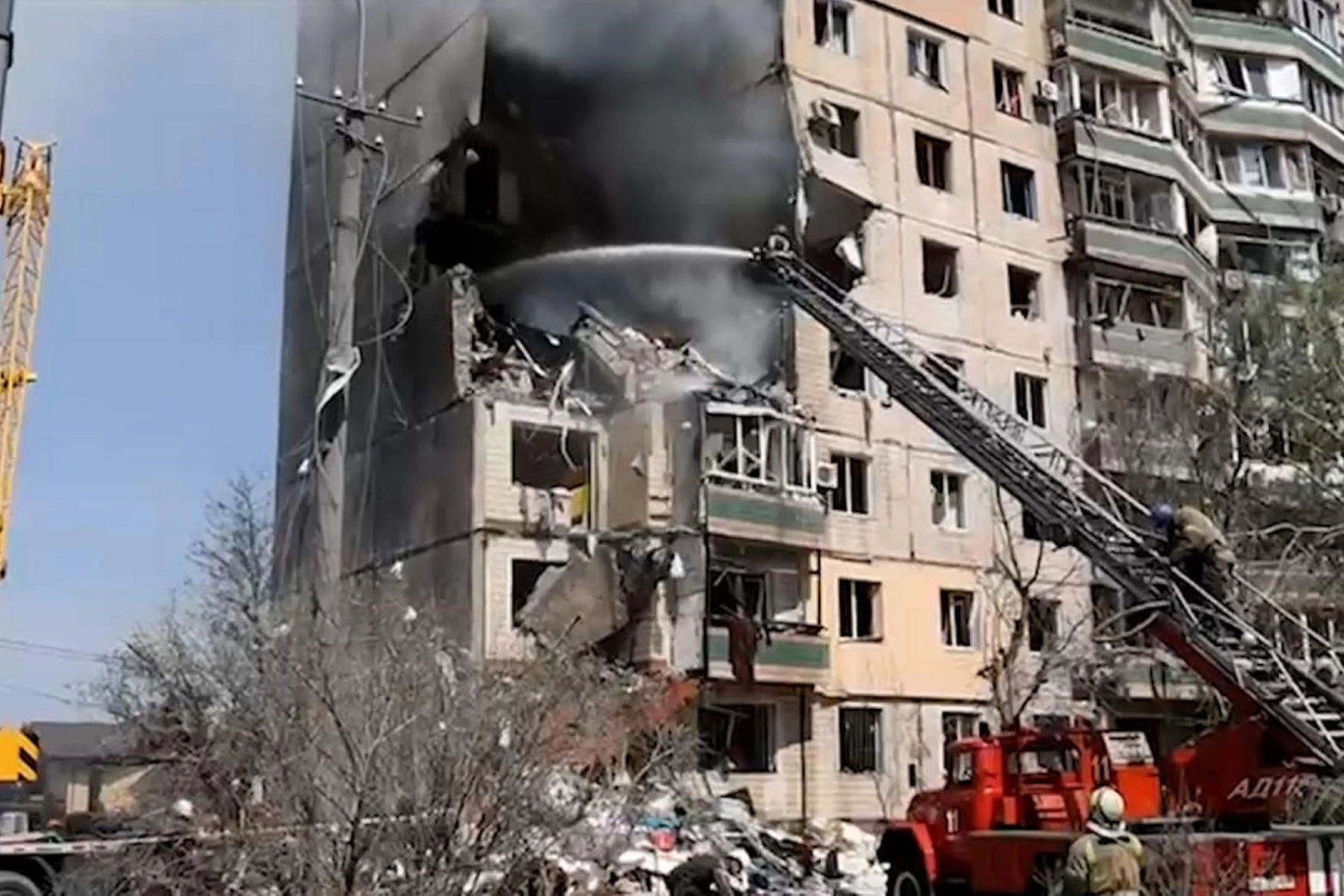 Bombardamenti su edificio civile