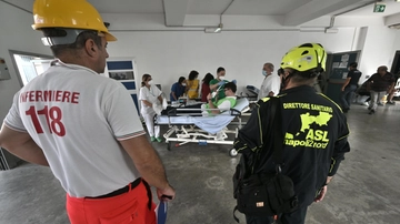 Campi Flegrei, scatta lo stress test all’ospedale di Giugliano con decine di “feriti” del terremoto. Sindaco di Pozzuoli: “Nessuna prova di evacuazione”