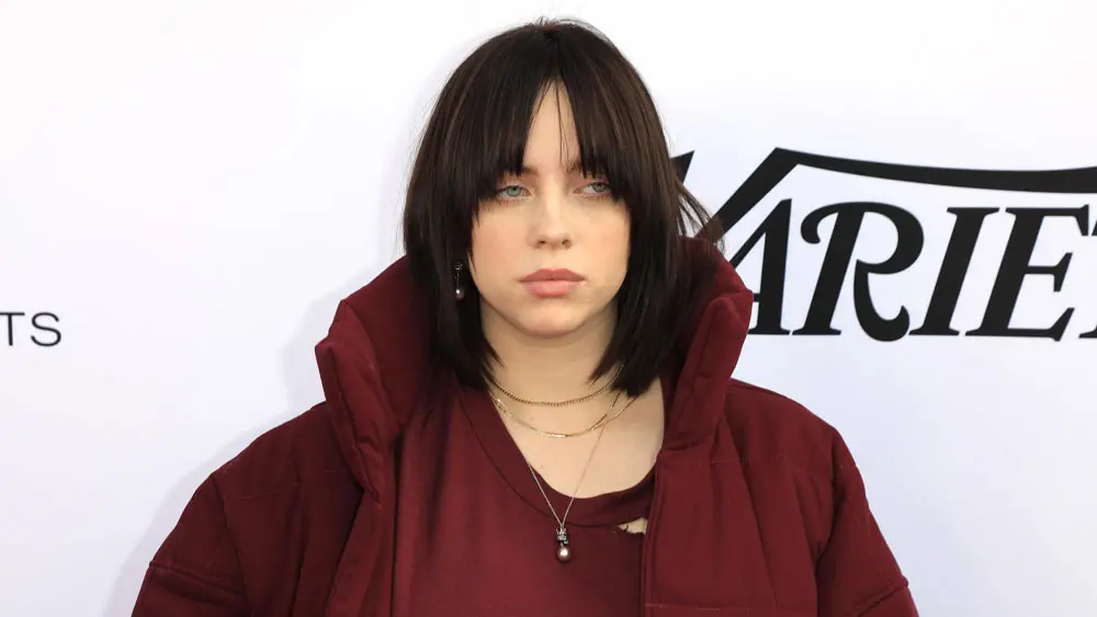 Billie Eilish ha avuto il Covid: "Non fossi stata vaccinata sarei morta"