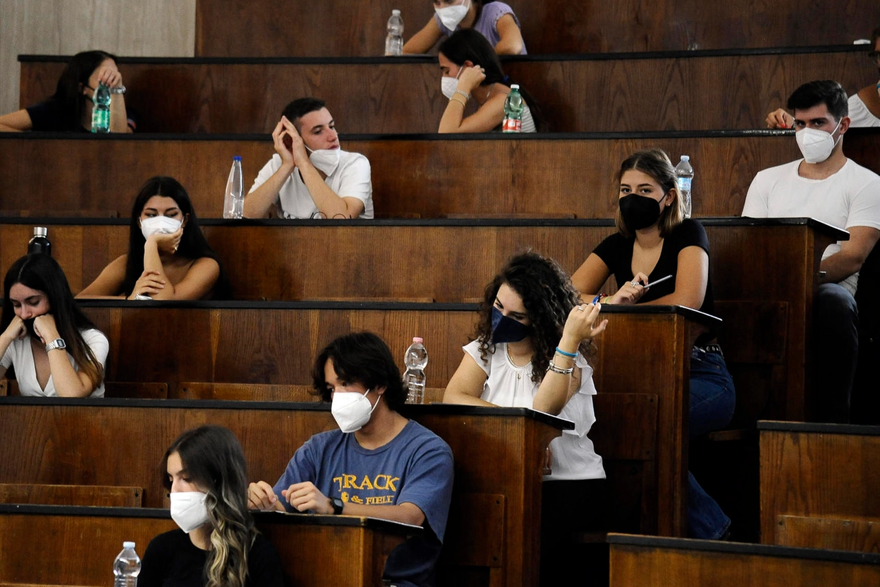 Inizio dei test di ammissione alla facoltà di Medicina all'università La Sapienza, Roma