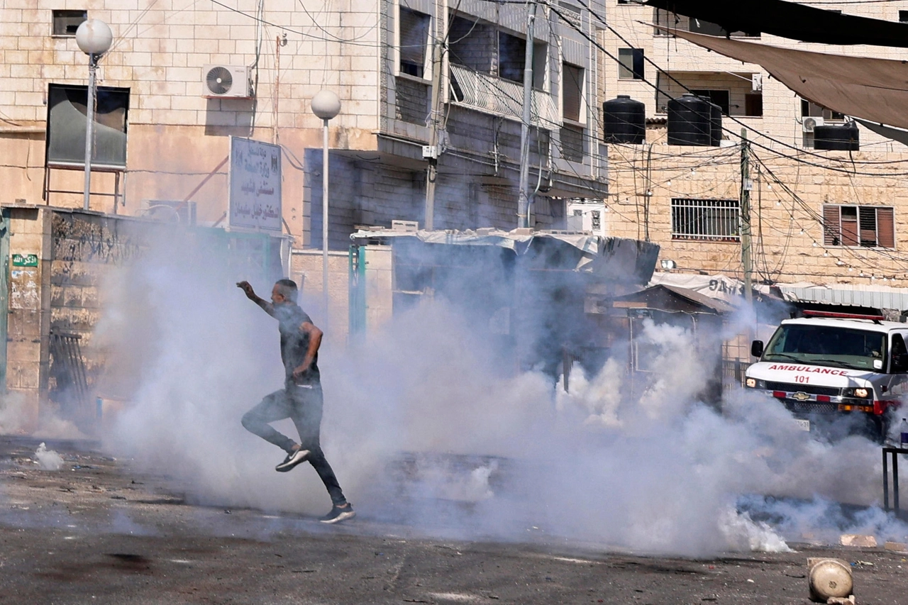 Jenin, raid israeliano in cerca di miliziani di Hamas e Jihad islamica