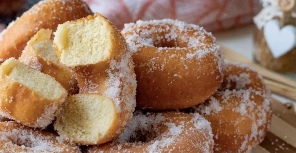 Frati Fritti: le ciambelle sarde fritte in olio bollente