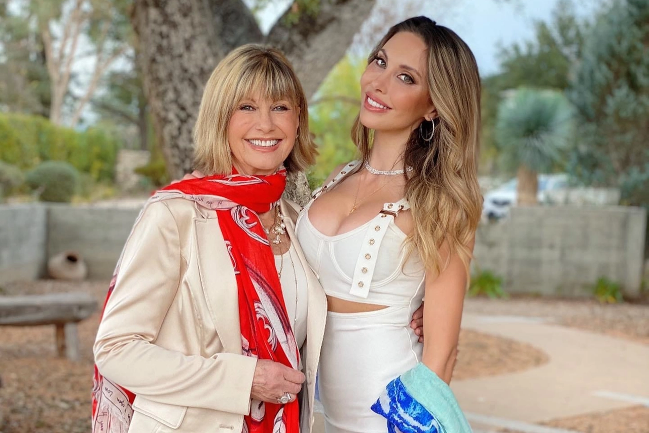 Olivia Newton-John con la figlia Chloe Lattanzi (Facebook)