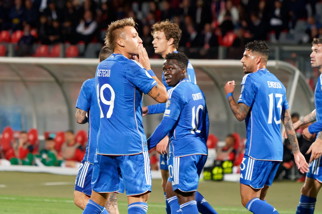 Mateo Retegui festeggia il gol contro Malta