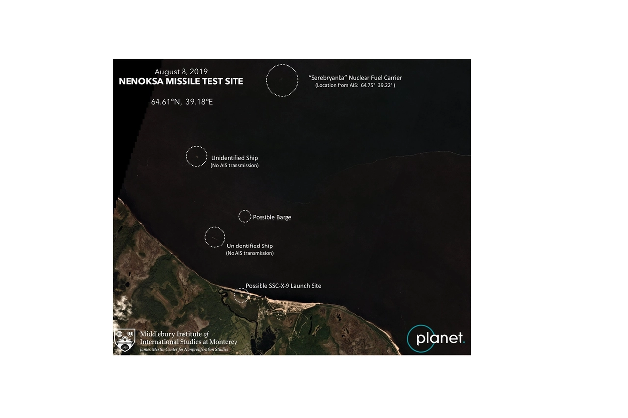 Nelle immagini satellitari la nave da trasporto di materiale nucleare