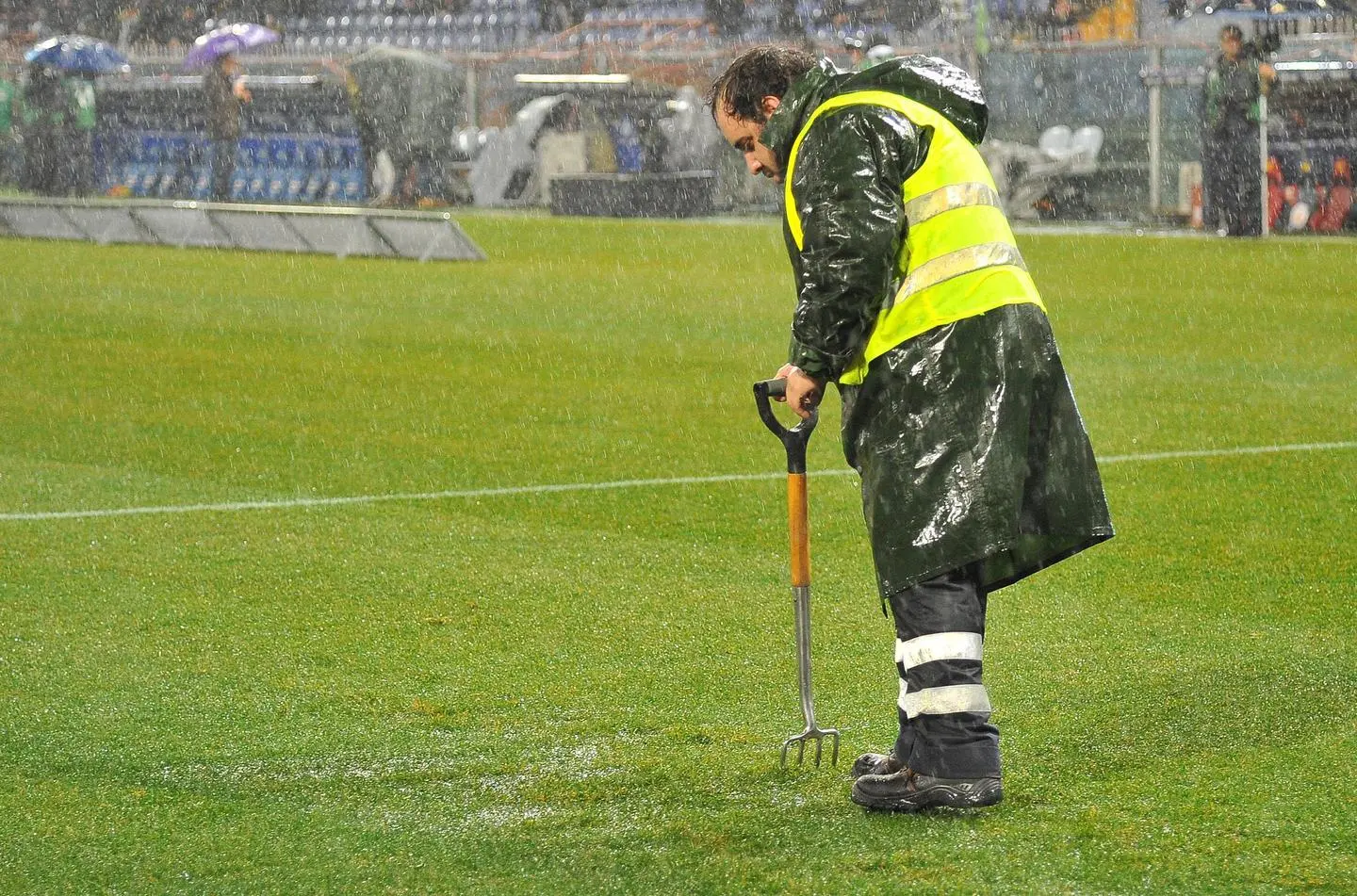 Rinviata Sampdoria-Roma, allerta meteo a Genova