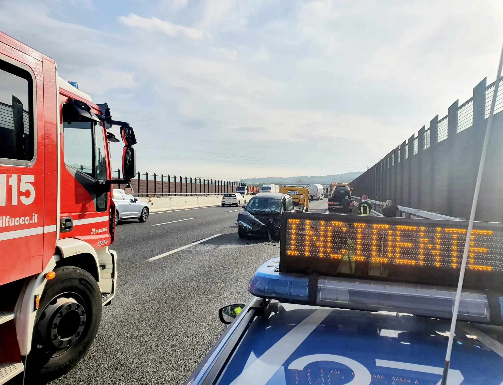 Roma incidente sul Grande raccordo anulare: muore pedone investito, traffico in tilt