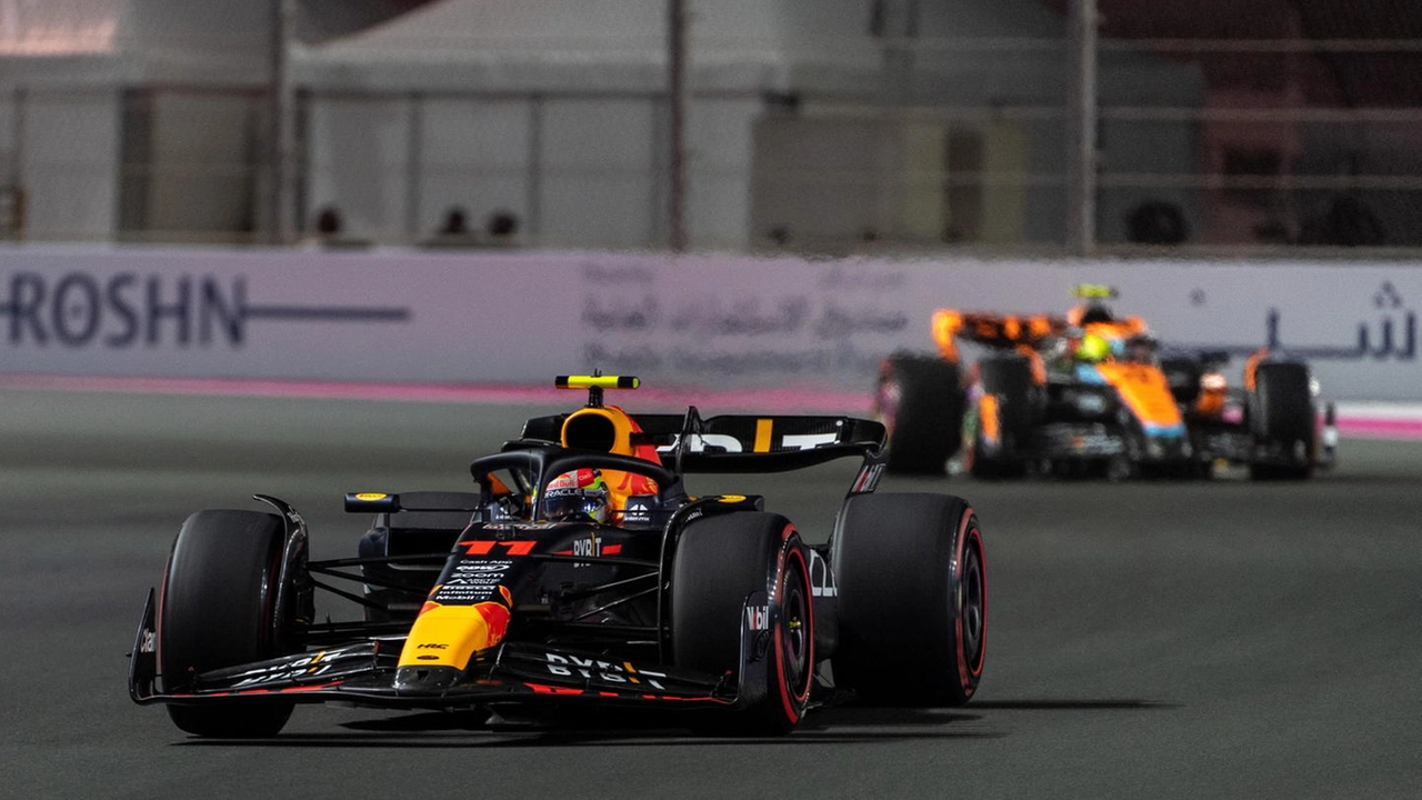 Qualifiche F1 Jeddah 2023: Perez in pole davanti a Leclerc. Verstappen quindicesimo