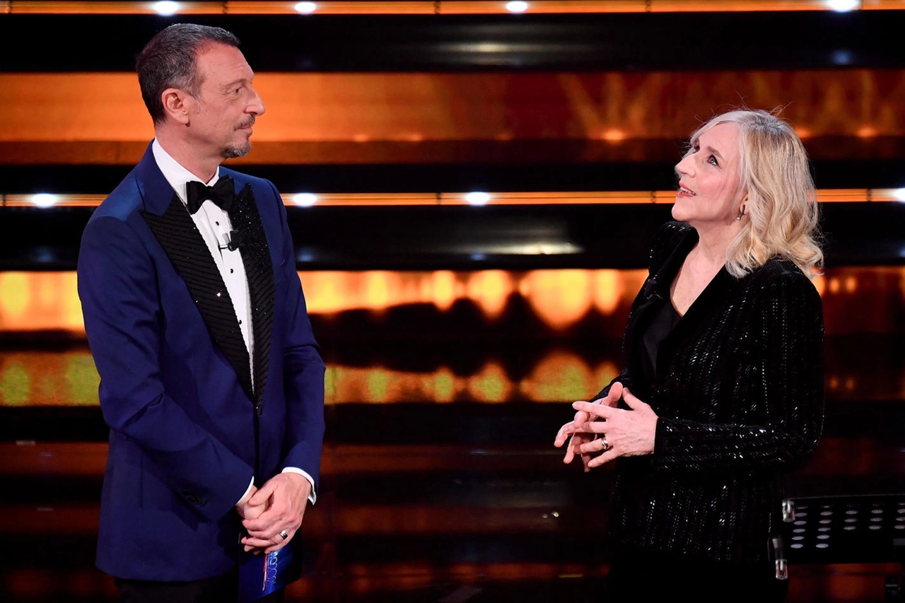 Amadeus e Giovanna Botteri a Sanremo 2021 (Ansa)