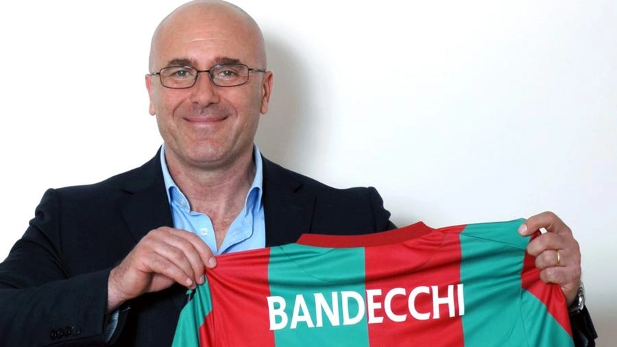 Stefano Bandecchi incassa sette preferenze ai primi tre scrutini. "Non vorrei mai fare il presidente della Repubblica, è un ruolo troppo importante"