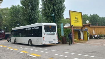 Incidente Mestre, lo sgomento nel campeggio da dove è partito il pullman. “Tragedia terribile, siamo senza parole”