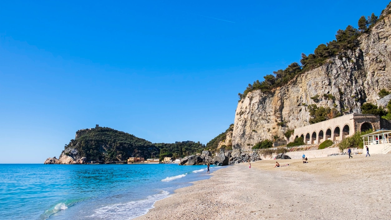 Finale Ligure, mare e non solo: una destinazione, tante attrattive