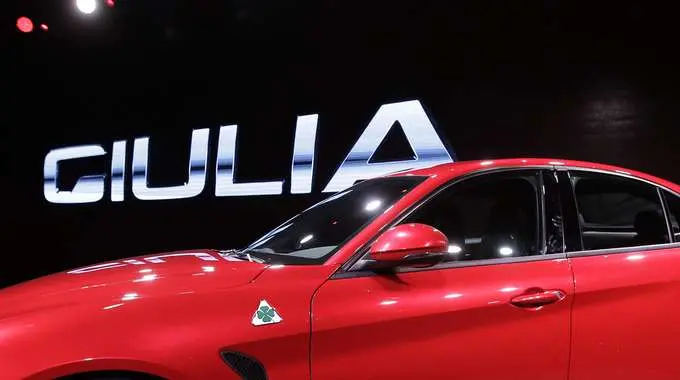 Alfa Romeo Giulia è Auto Europa 2017